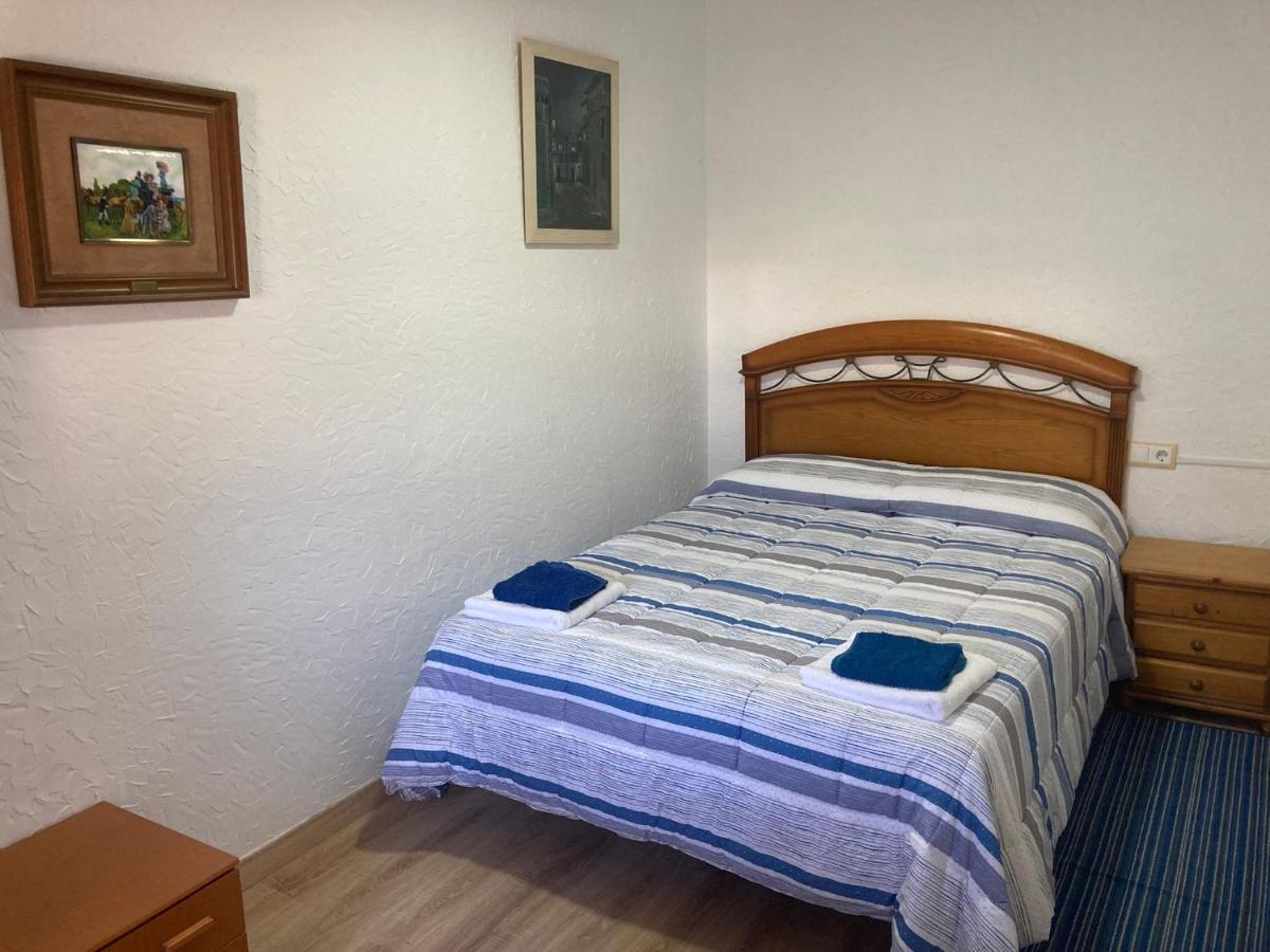 Habitacion En Casa Rural Particular El Palomar Villena Room photo